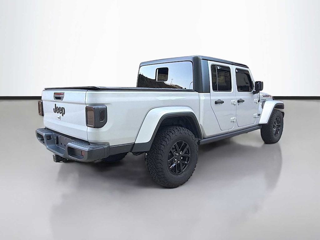 Used 2022 Jeep Gladiator Altitude 4x4 4x4