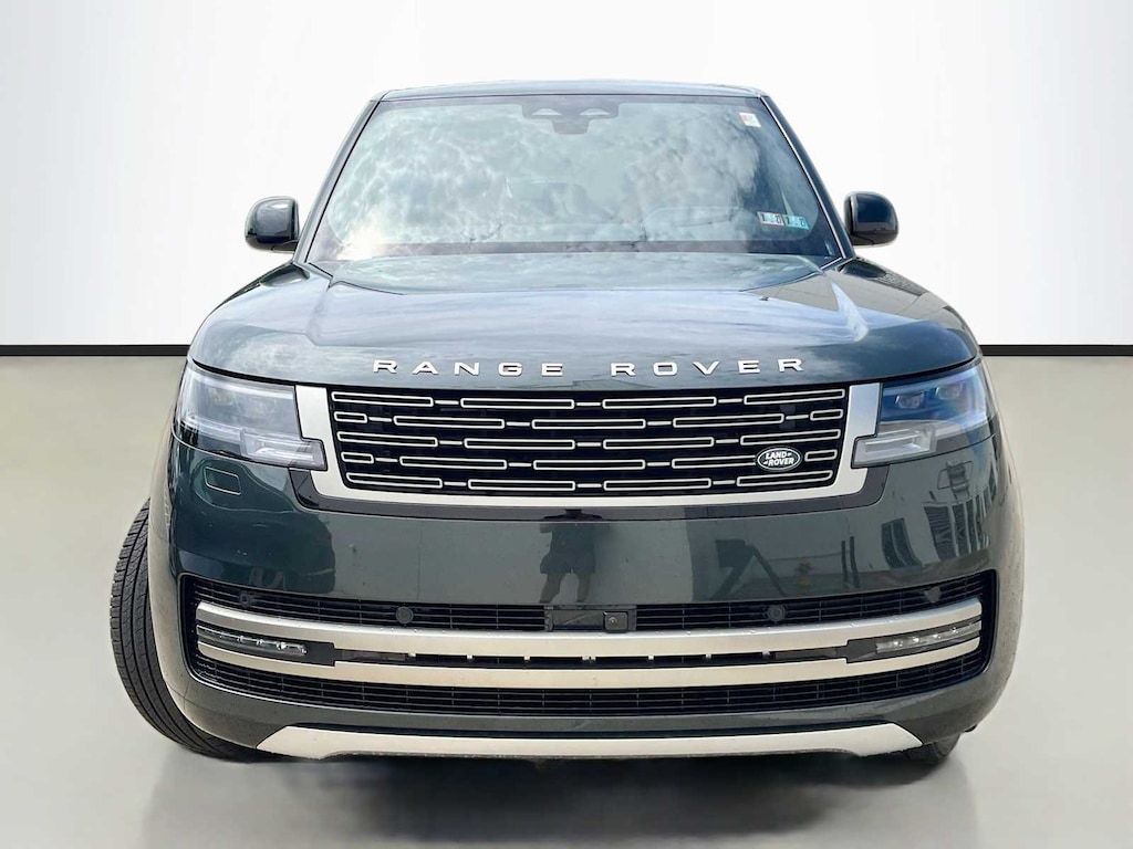 New 2026 Land Rover Range Rover SE SUV