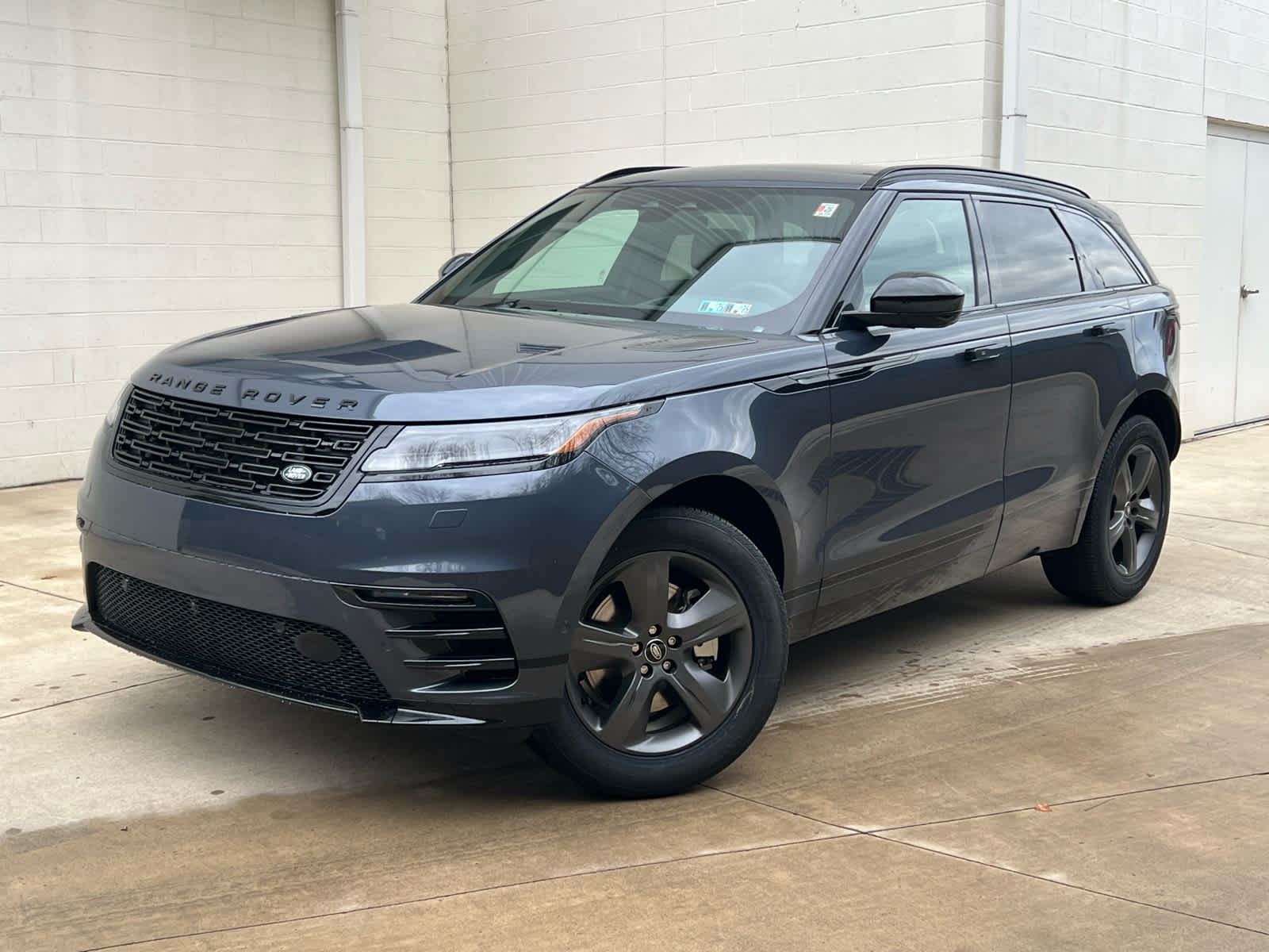 2025 Land Rover Range Rover Velar