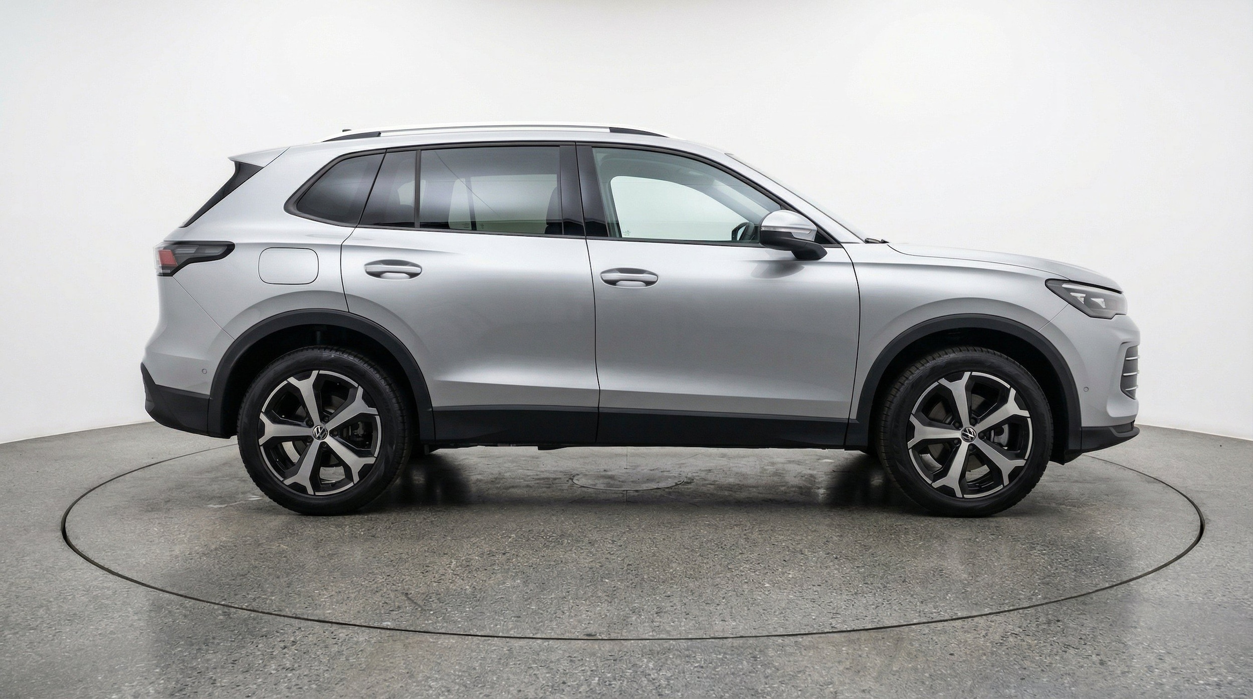 Thumbnail: 2026 Volkswagen Tiguan - 10
