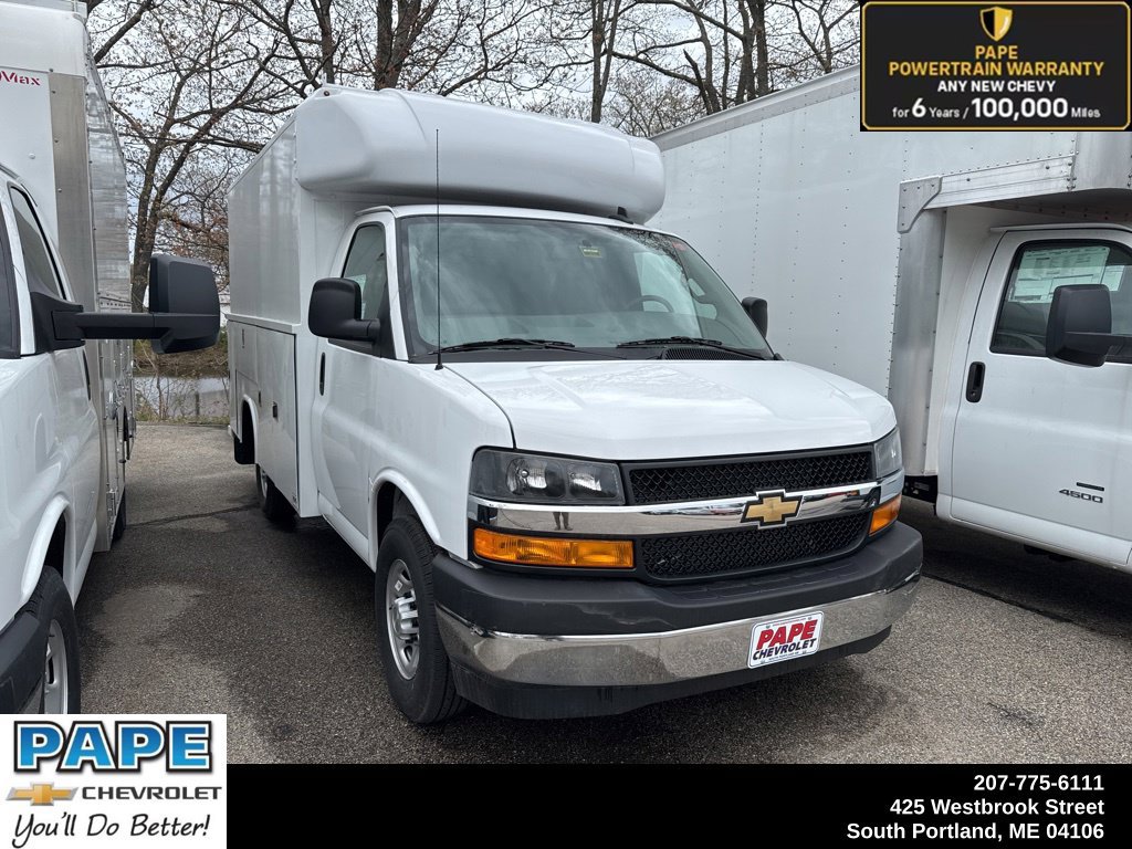 2025 Chevrolet Express Cutaway
