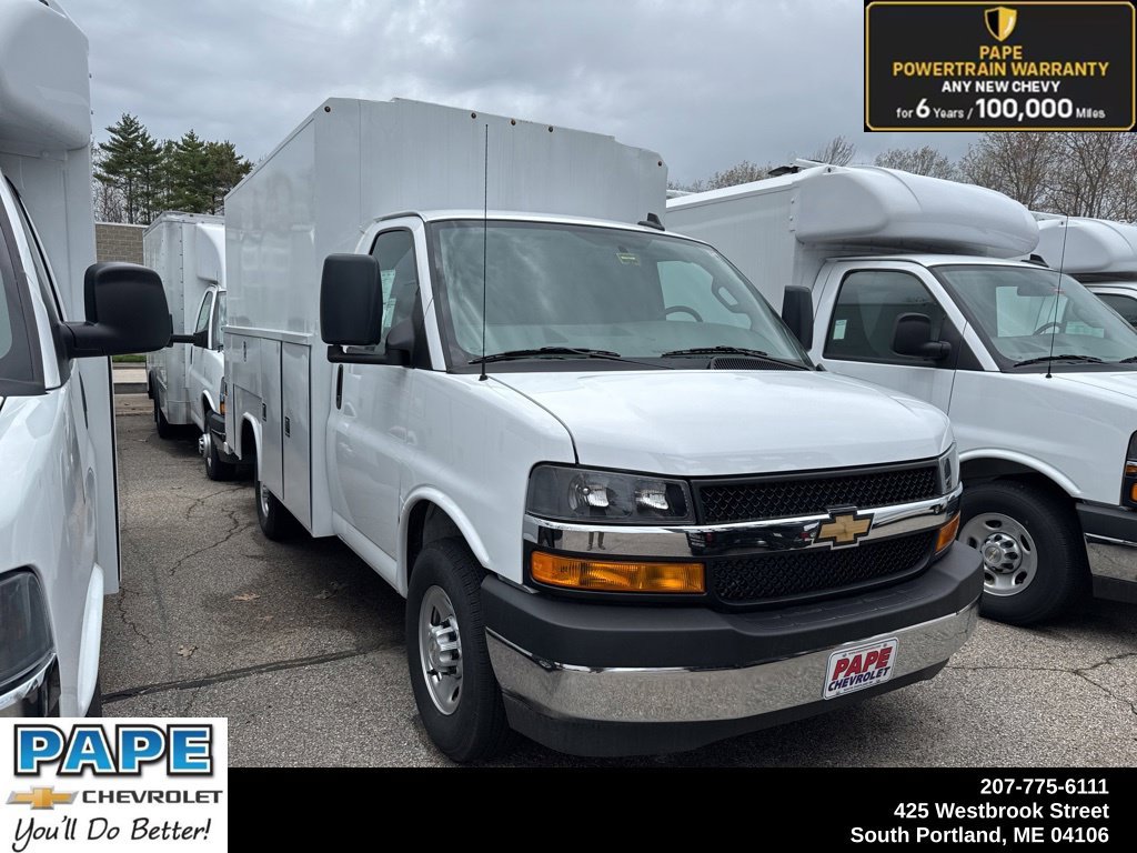 2025 Chevrolet Express Cutaway