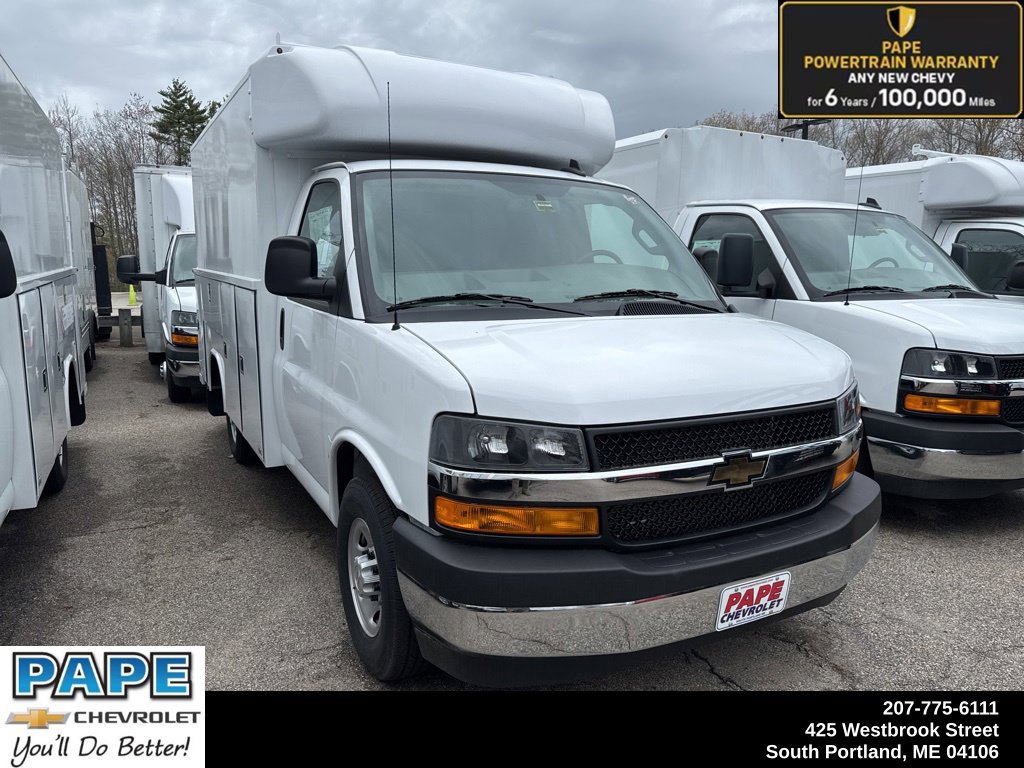 2025 Chevrolet Express Cutaway