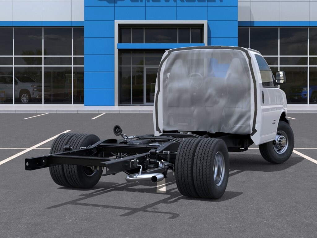 New 2026 Chevrolet Express Cutaway 3500 1WT Cutaway Van