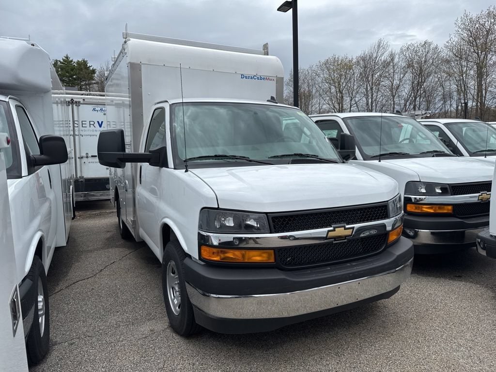 New 2026 Chevrolet Express Cutaway 3500 1WT Cutaway Van