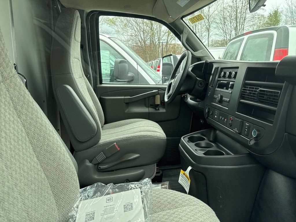 New 2026 Chevrolet Express Cutaway 3500 1WT Cutaway Van