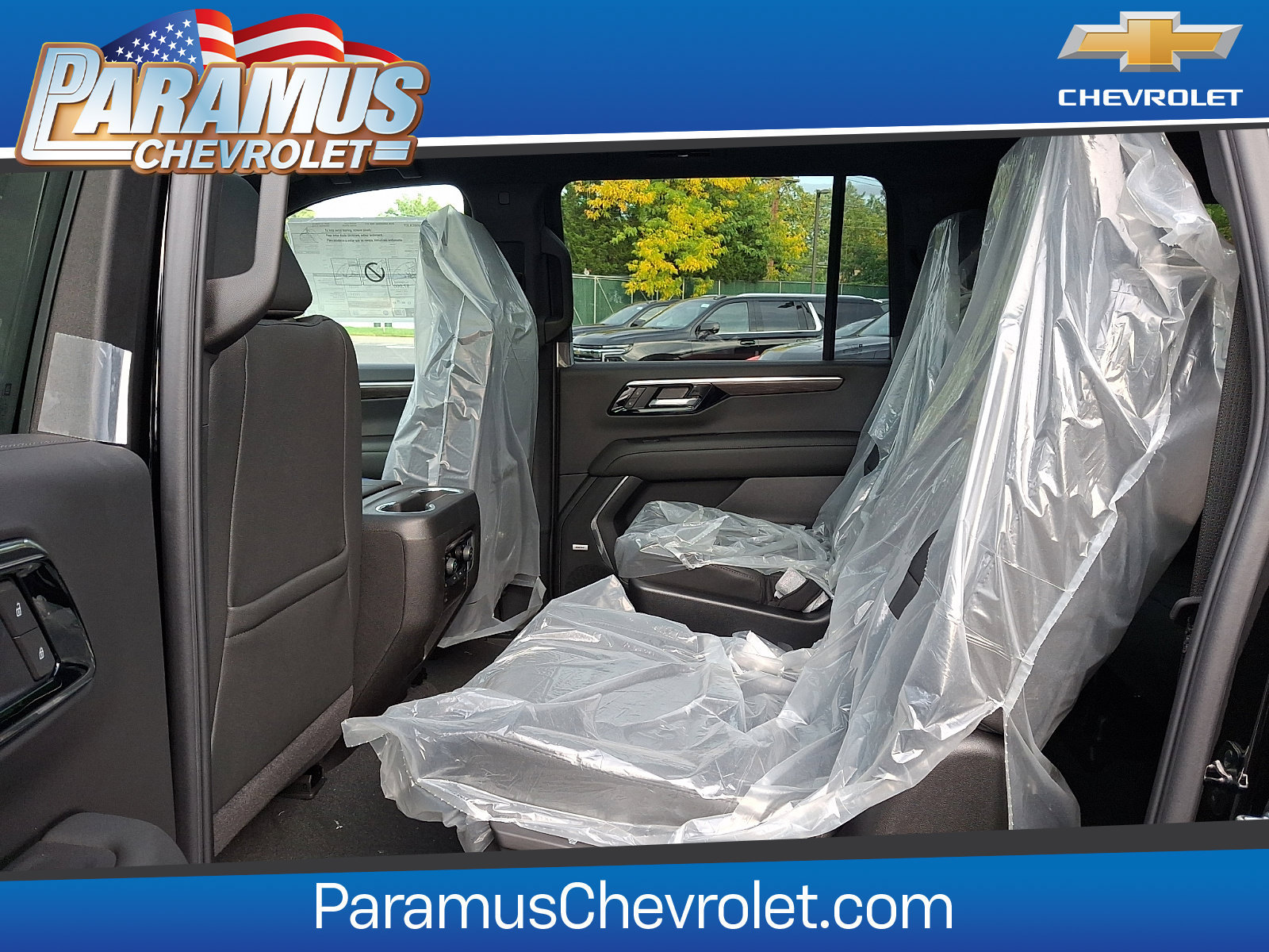 2026 Chevrolet Suburban Z71 - Photo 6