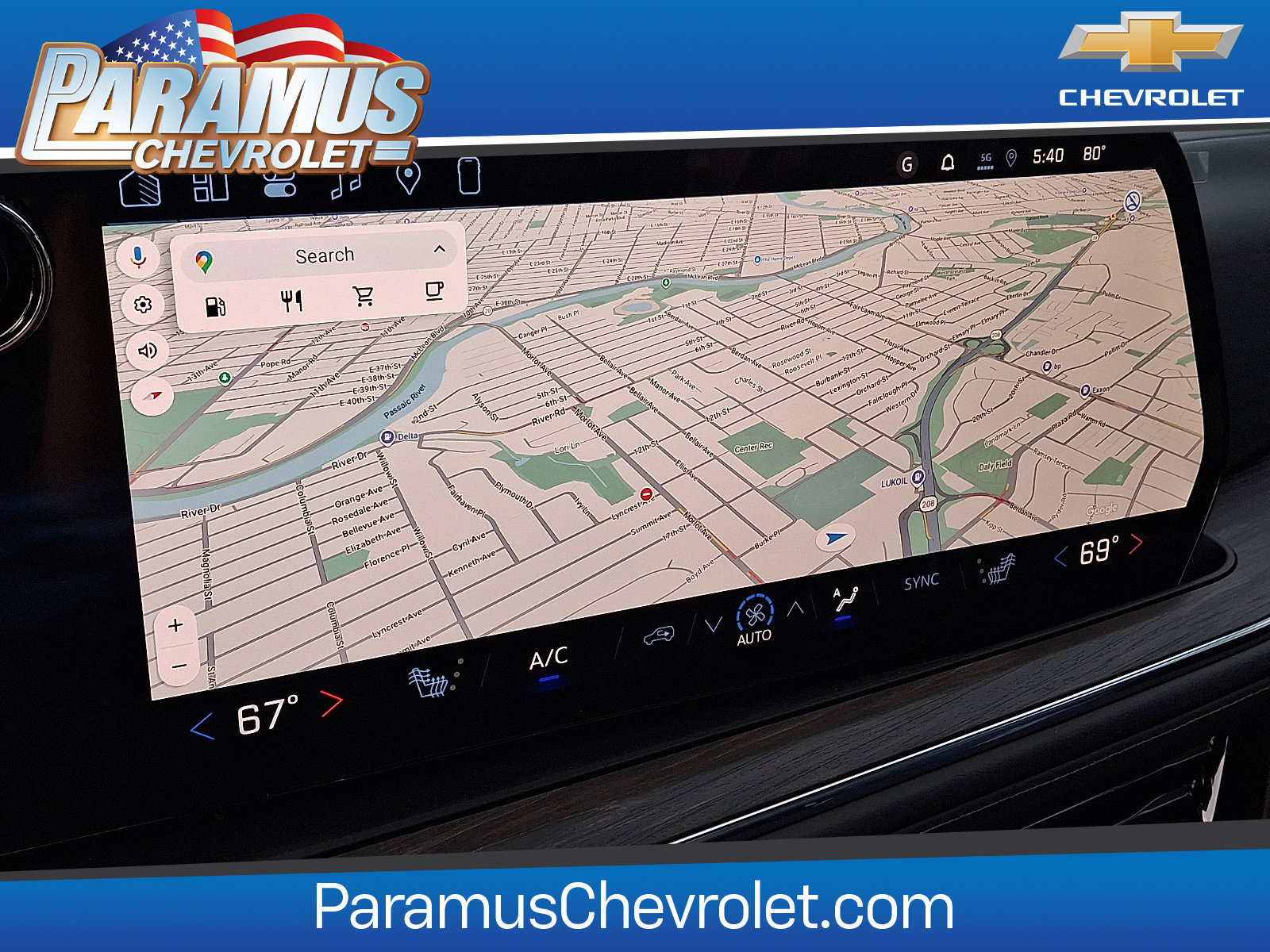 2026 Chevrolet Suburban Z71 - Photo 12