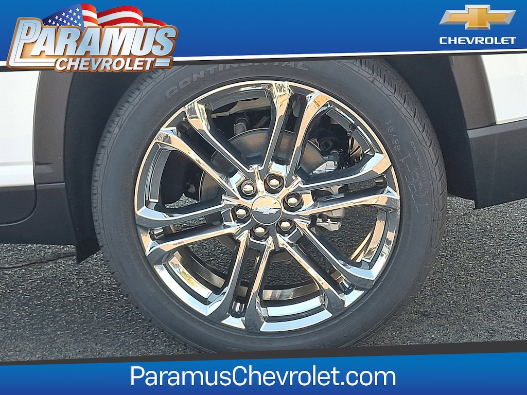 New 2027 Chevrolet Traverse LT SUV