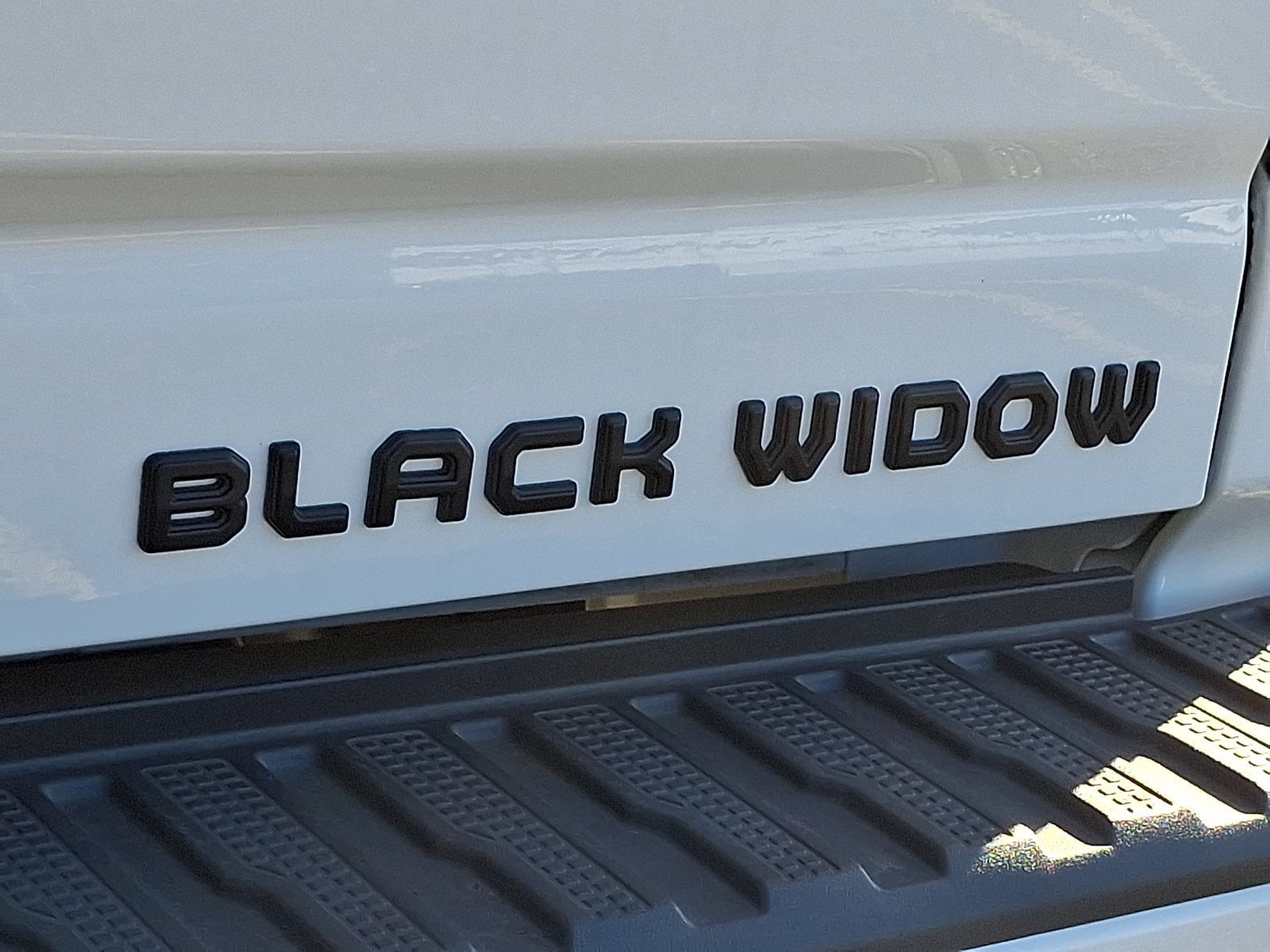 2026 Chevrolet Silverado 3500 HD High Country - Photo 17