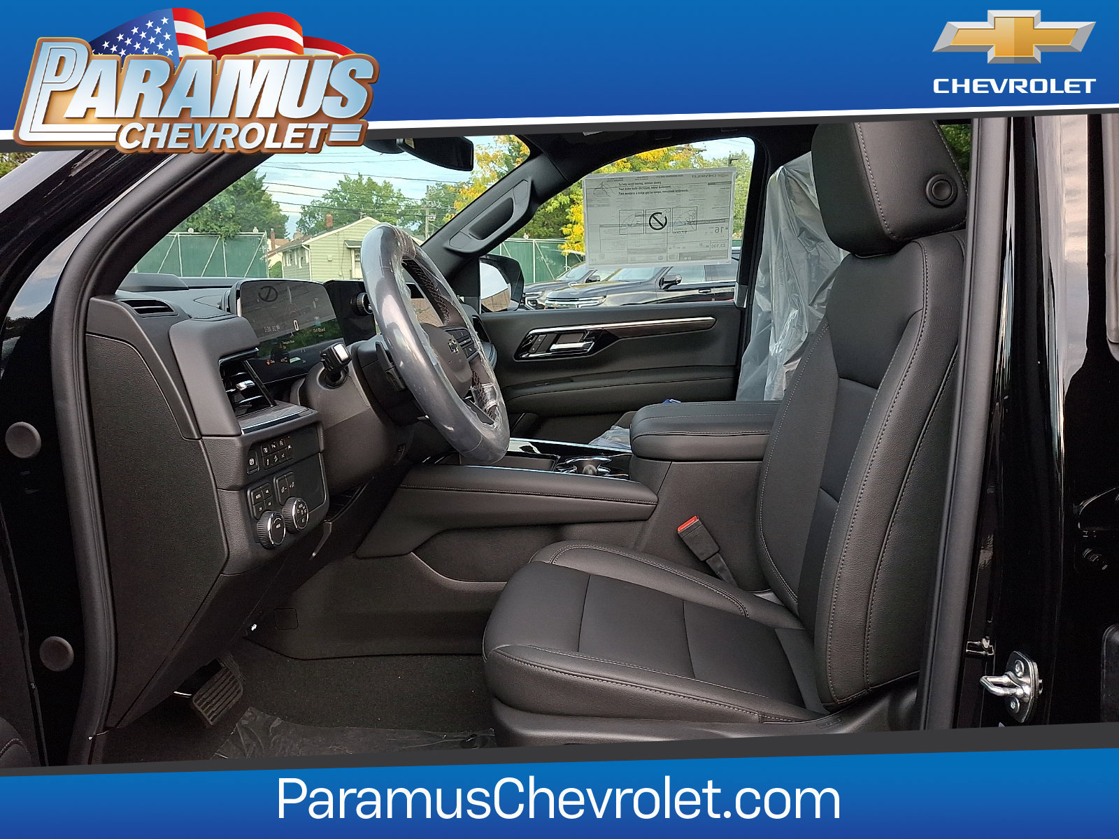 2026 Chevrolet Suburban Z71 - Photo 9
