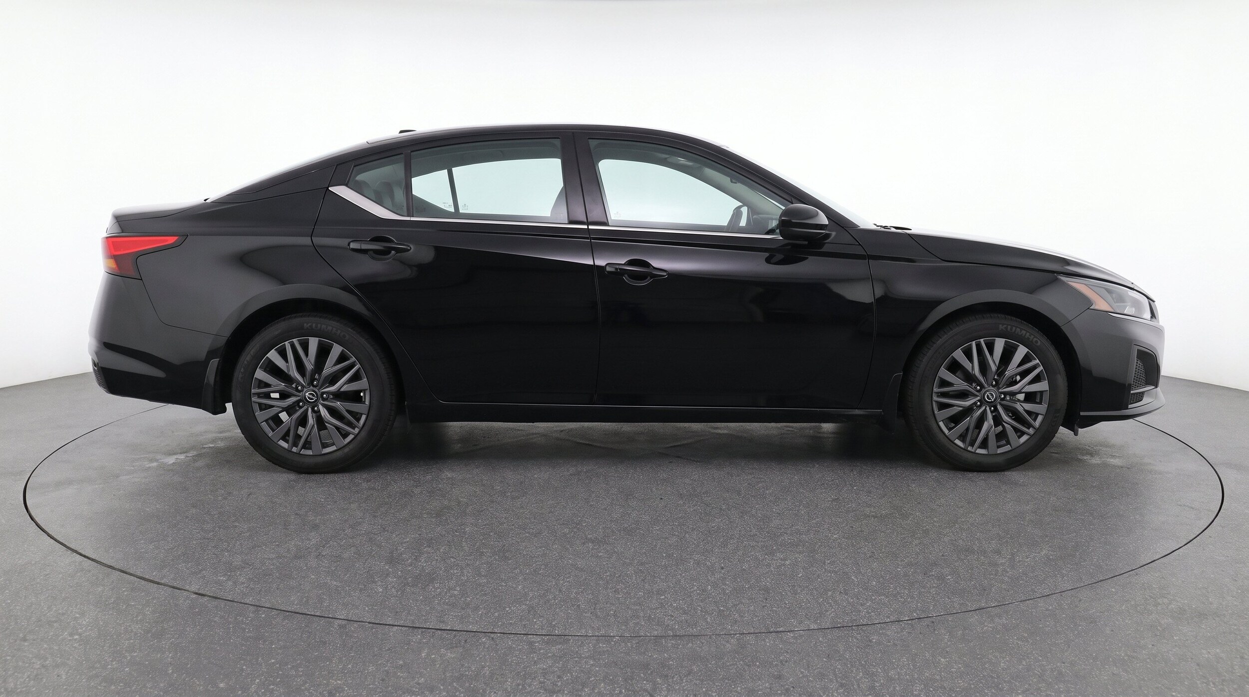 Thumbnail: 2026 Nissan Altima - 10
