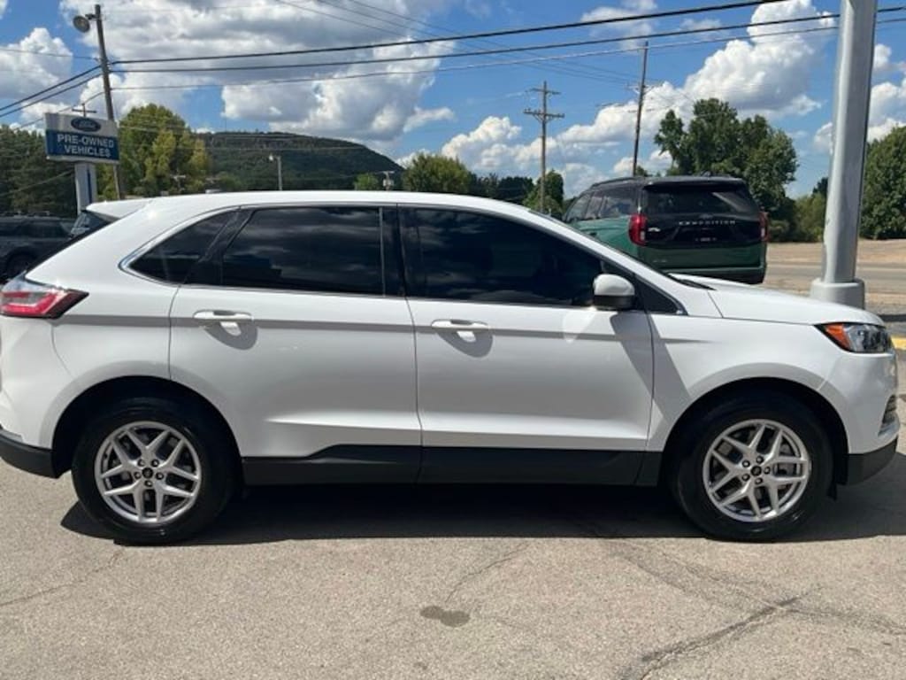 Used 2024 Ford Edge SEL SUV
