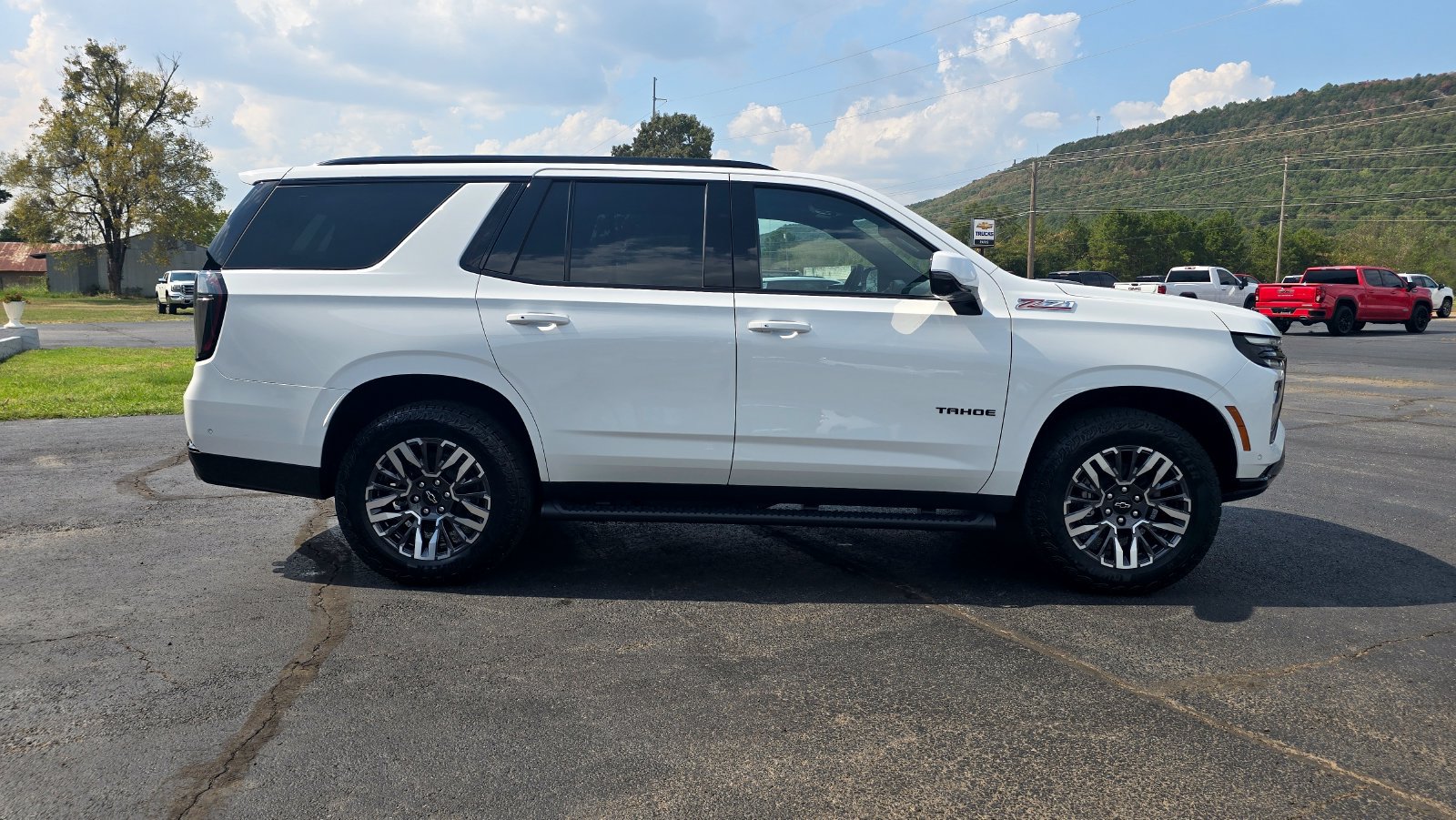 2026 Chevrolet Tahoe Z71 - Photo 6