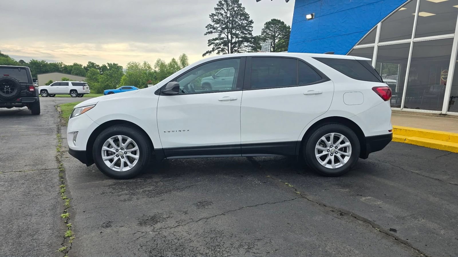 Used 2020 Chevrolet Equinox LS with VIN 3GNAXHEV7LS691552 for sale in Paris, AR