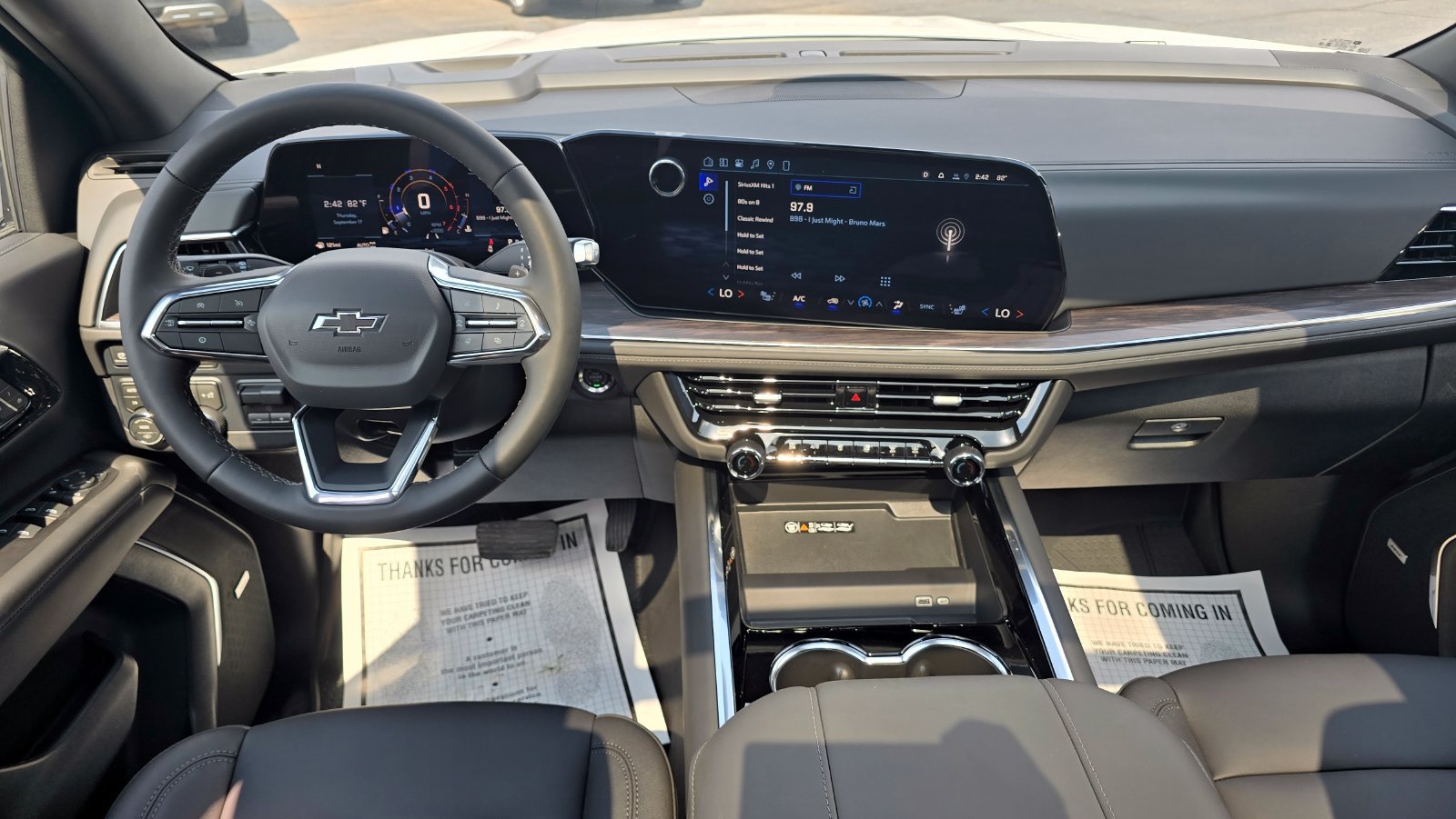 2026 Chevrolet Tahoe Z71 - Photo 13