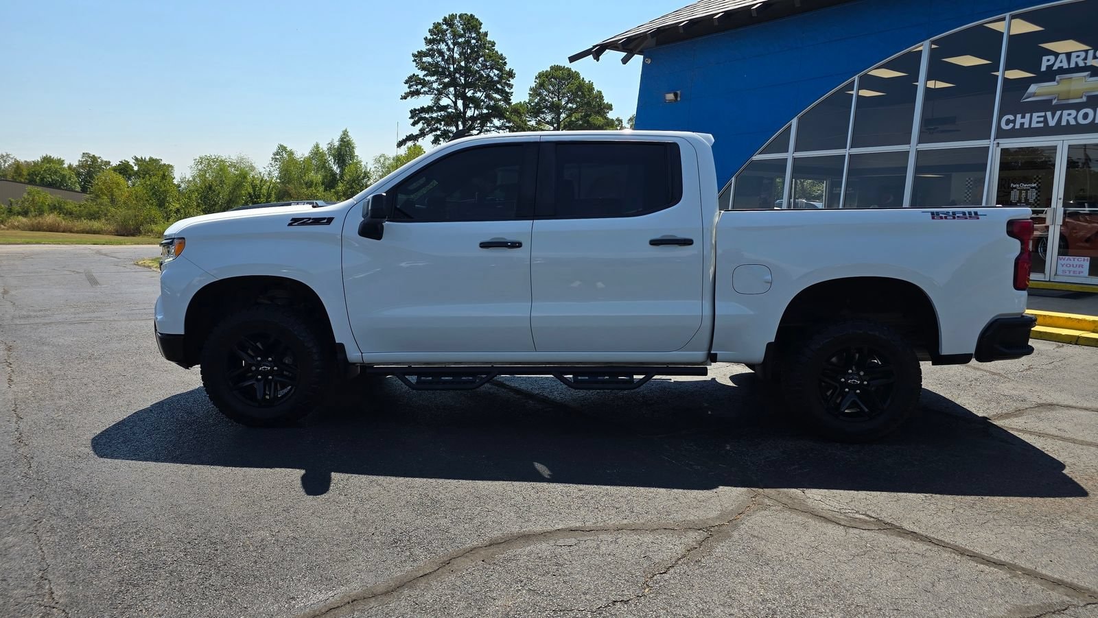 Used 2023 Chevrolet Silverado 1500 LT Trail Boss with VIN 3GCUDFEL2PG128631 for sale in Little Rock