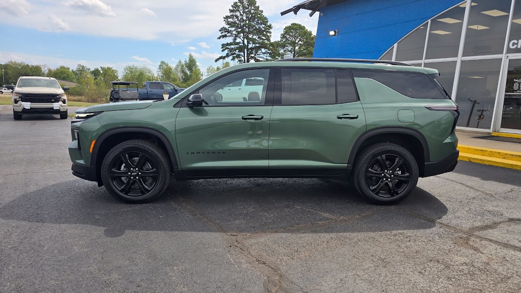 New 2027 Chevrolet Traverse LT SUV
