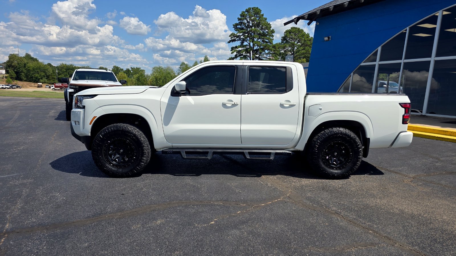 Used 2024 Nissan Frontier SV with VIN 1N6ED1EK9RN619817 for sale in Little Rock