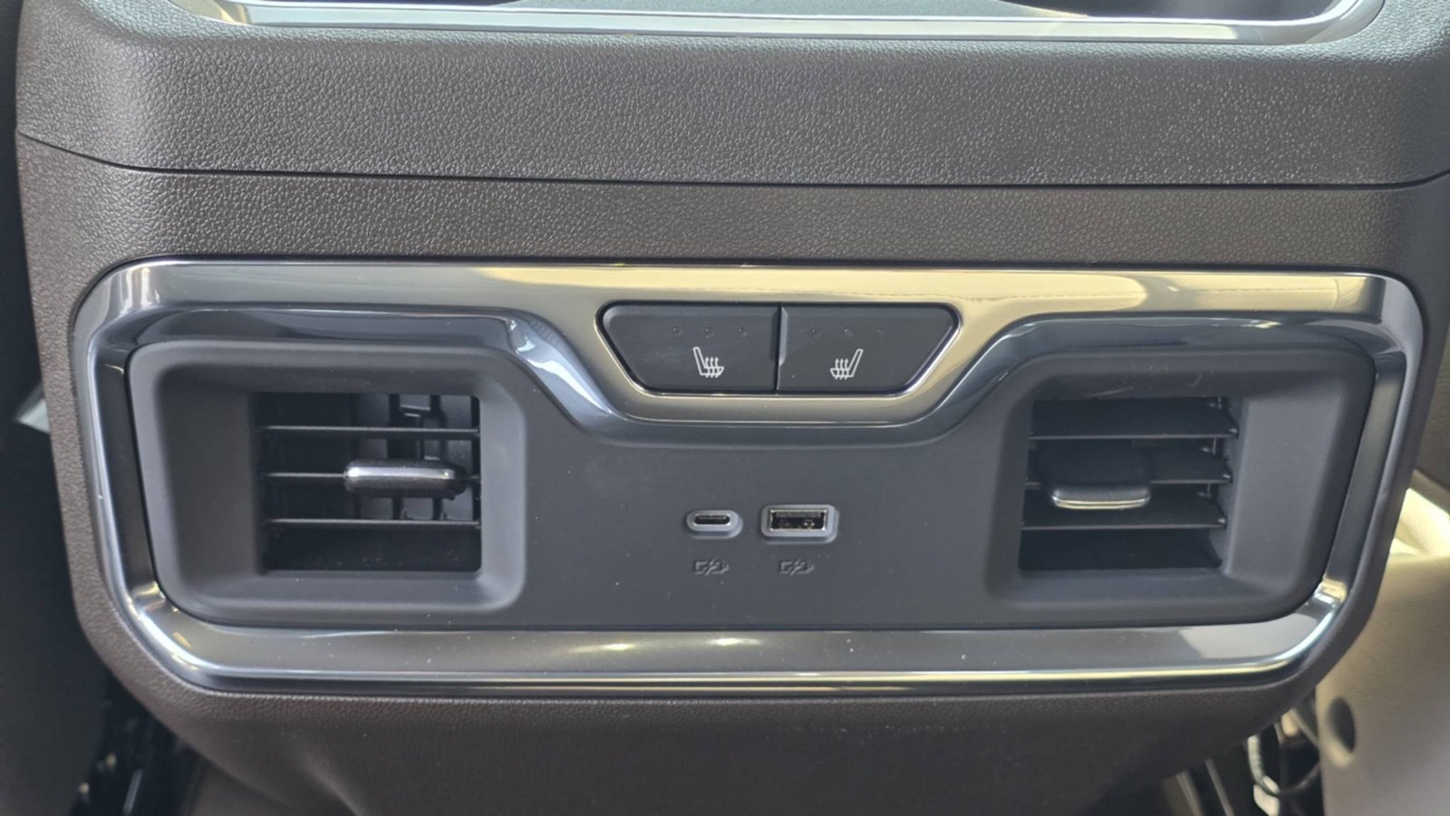 2026 Chevrolet Silverado 1500 LTZ - Photo 13