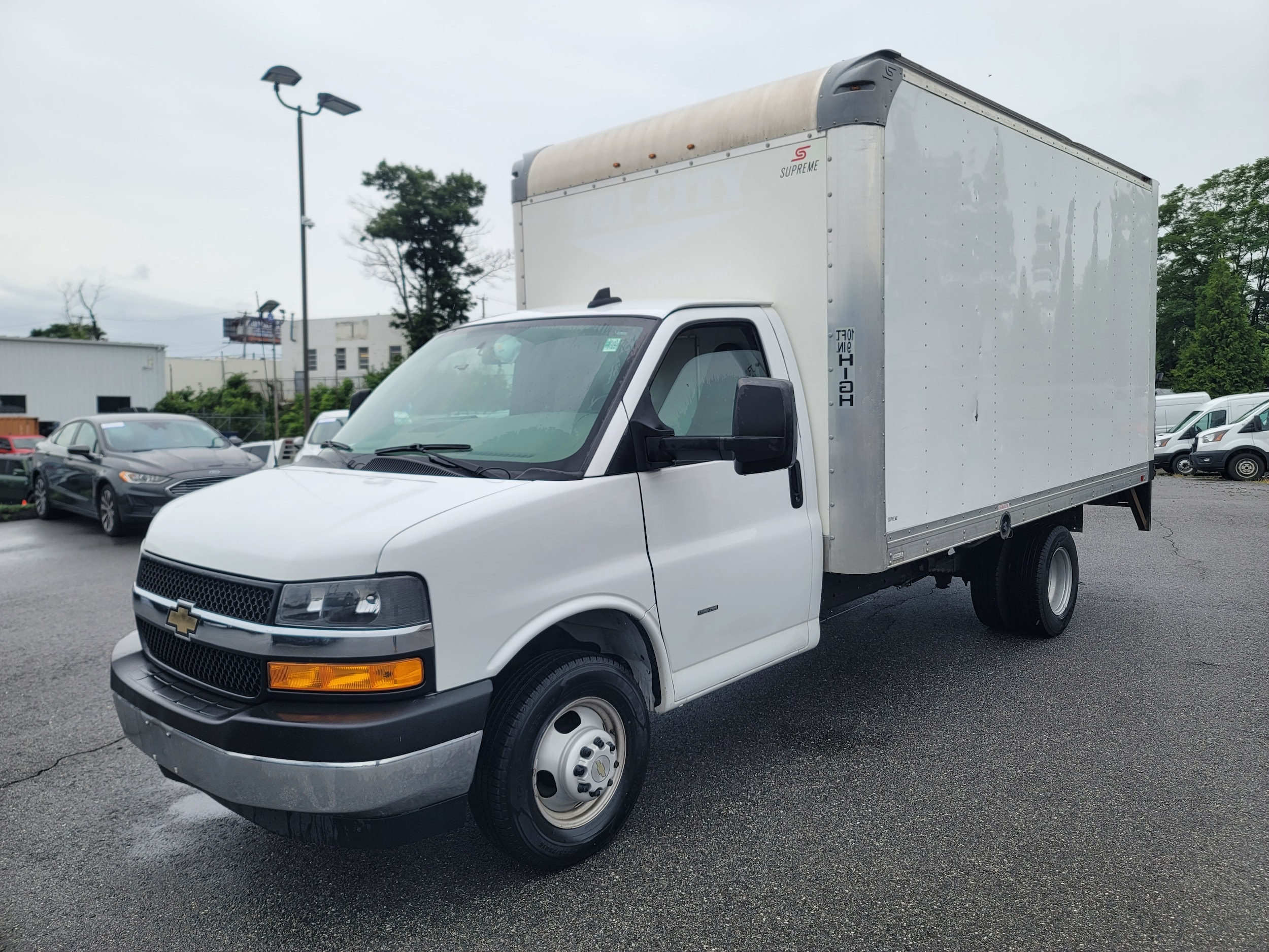 2021 Chevrolet Express Cutaway