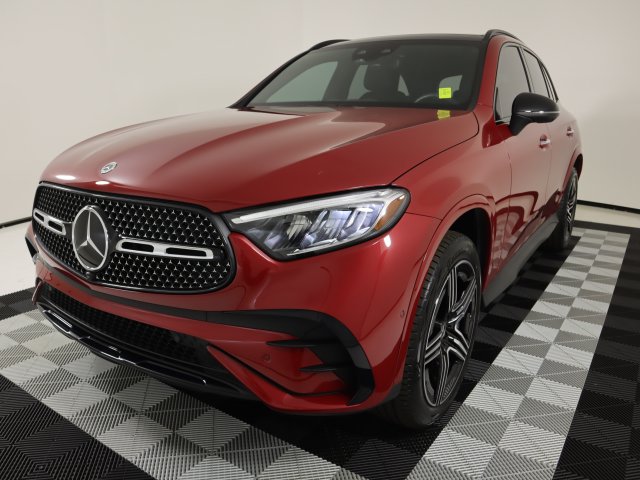 2025 Mercedes-Benz GLC