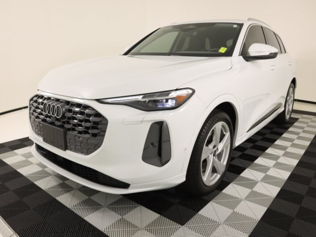 Certified 2025 Audi Q5 2.0T Prestige SUV