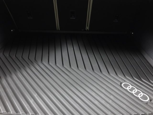 2026 Audi Q3 Base - Photo 25