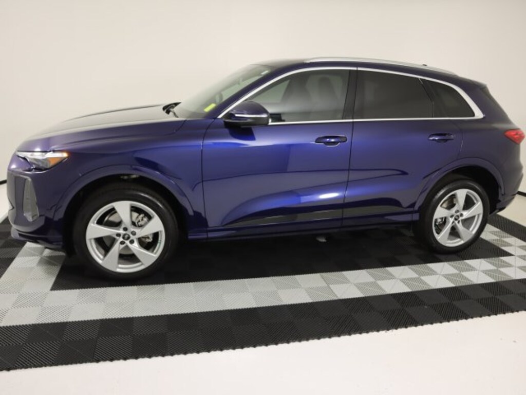Used 2025 Audi Q5 2.0T Premium Plus SUV