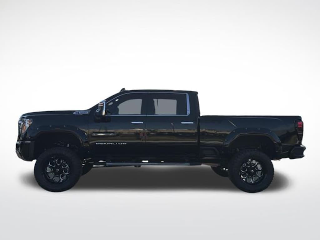Used 2024 GMC Sierra 2500HD Denali Truck