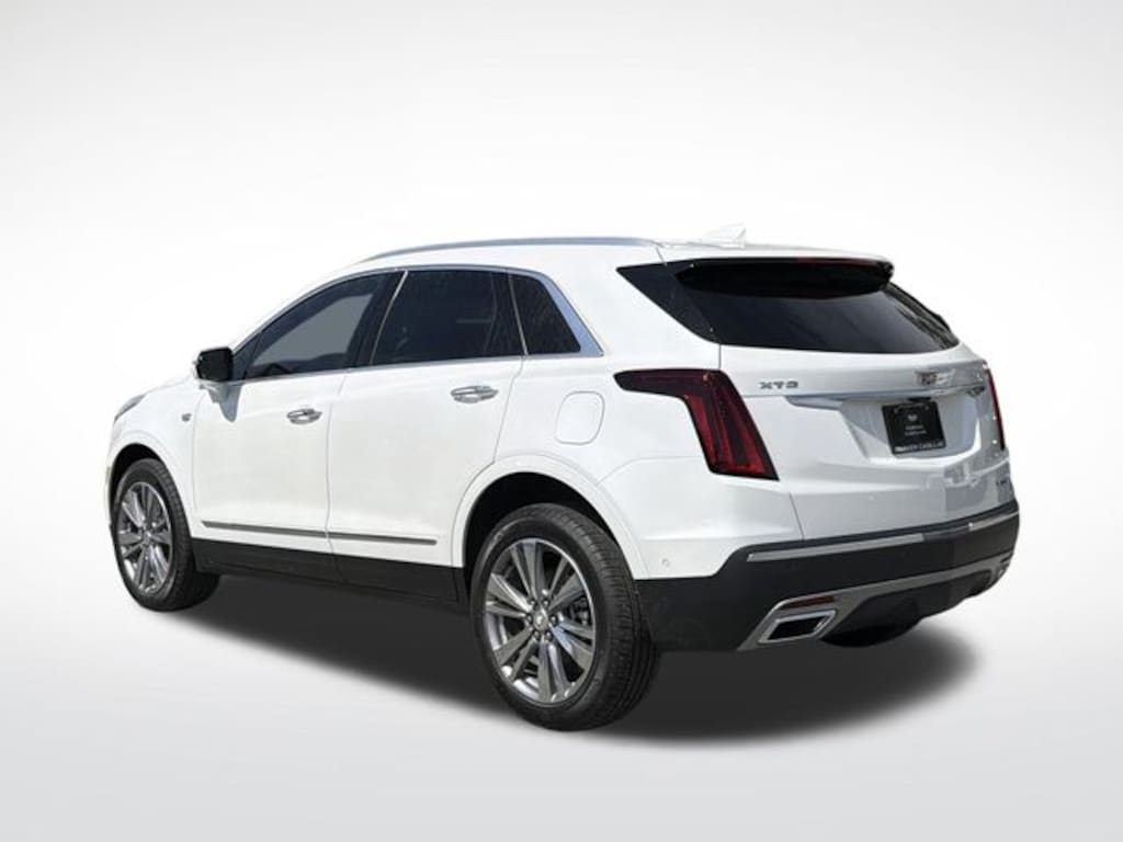 New 2026 CADILLAC XT5 Premium Luxury SUV