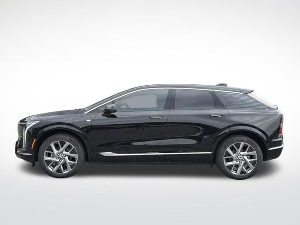 New 2026 CADILLAC OPTIQ Luxury SUV