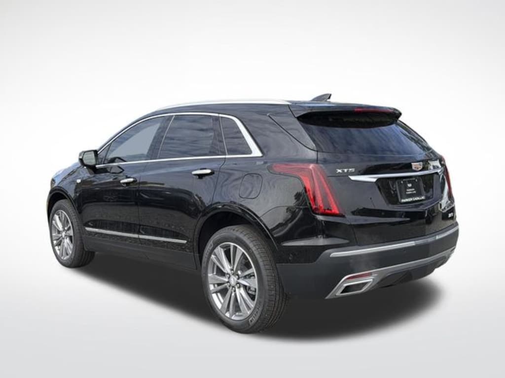 New 2026 CADILLAC XT5 Premium Luxury SUV