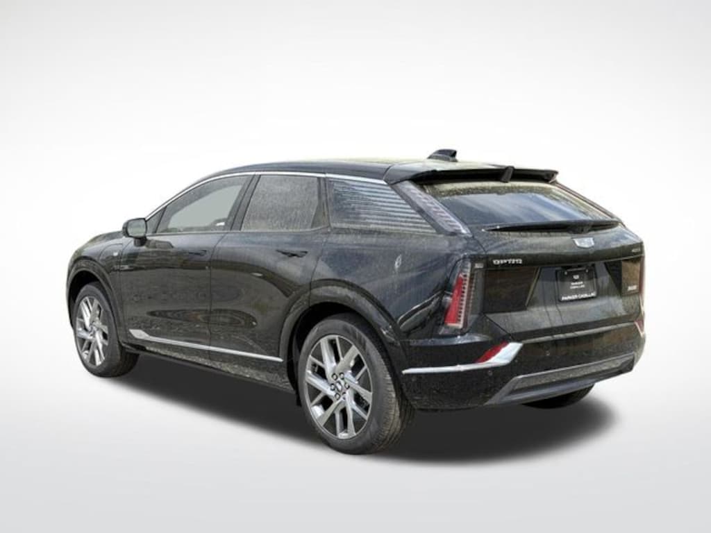 New 2026 CADILLAC OPTIQ Luxury SUV