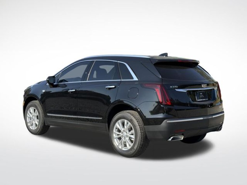 New 2026 CADILLAC XT5 Luxury SUV