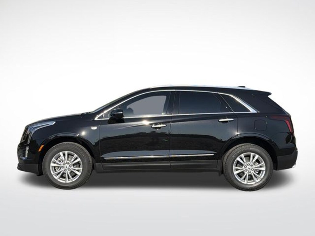 New 2026 CADILLAC XT5 Luxury SUV