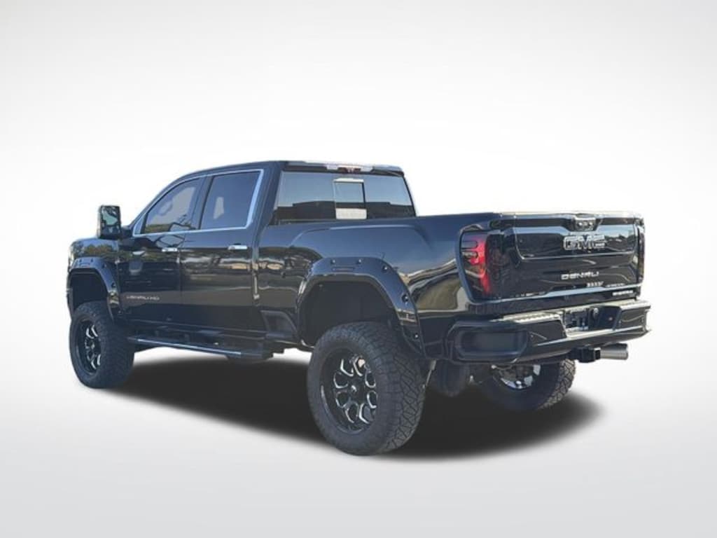 Used 2024 GMC Sierra 2500HD Denali Truck