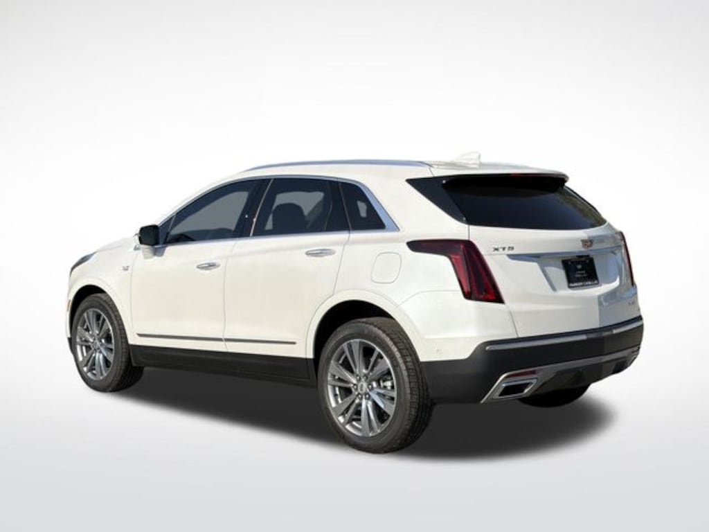 New 2026 CADILLAC XT5 Premium Luxury SUV
