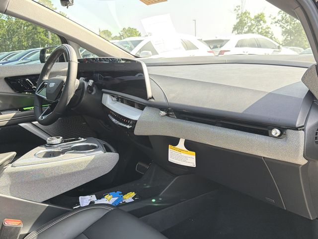 2026 Cadillac OPTIQ Sport - Photo 19