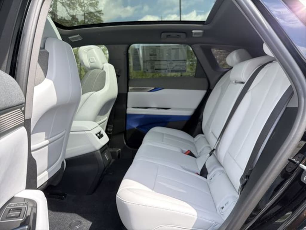 New 2026 CADILLAC OPTIQ Luxury SUV