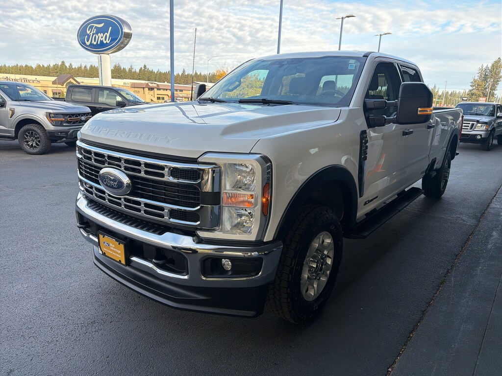 Used 2025 Ford F-350 XLT Crew Cab