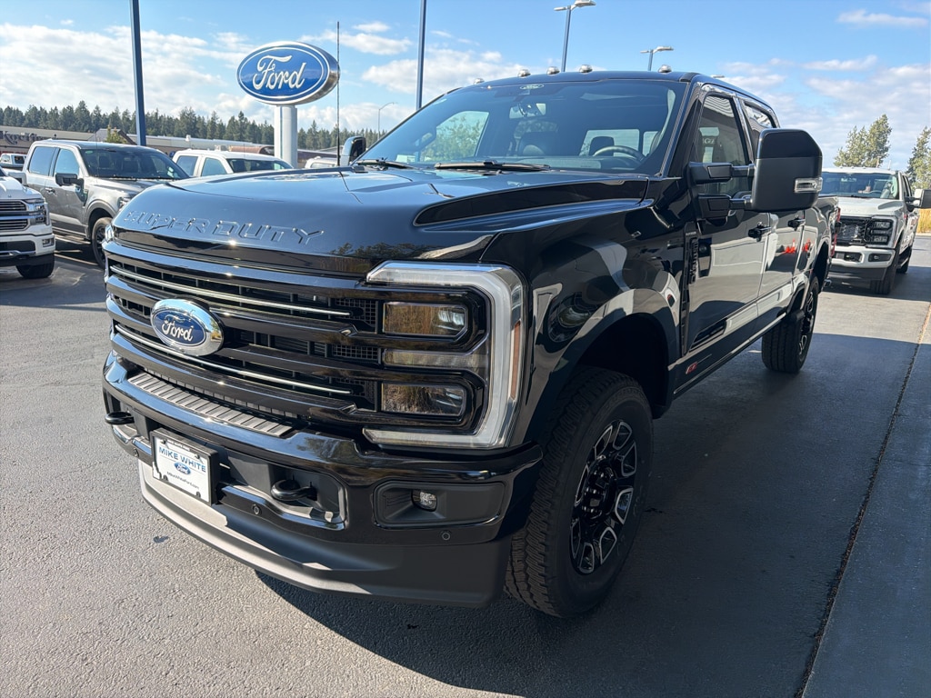 New 2026 Ford F-350 Platinum Truck Crew Cab