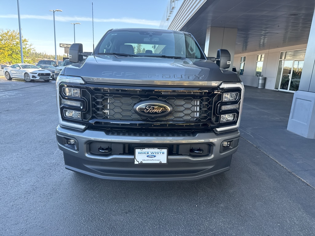 New 2026 Ford F-250 XLT Truck Crew Cab