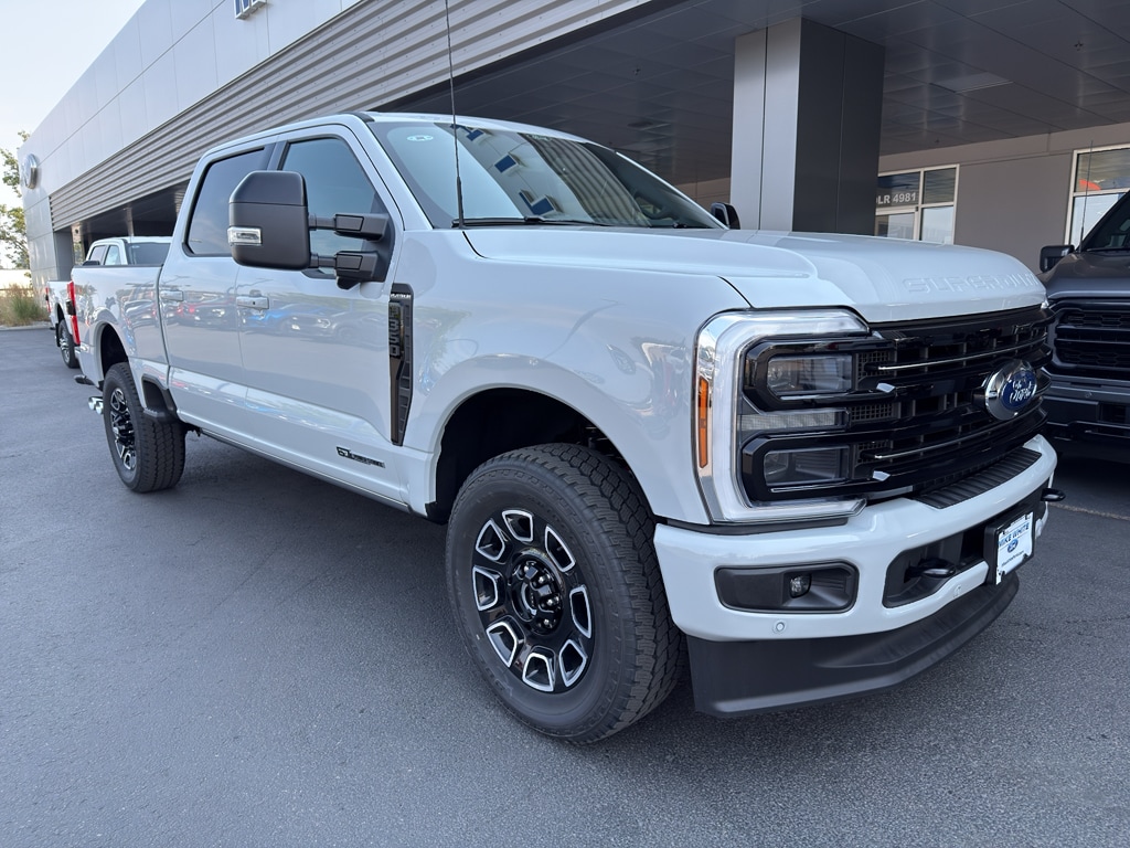 New 2026 Ford F-350 Platinum Truck Crew Cab