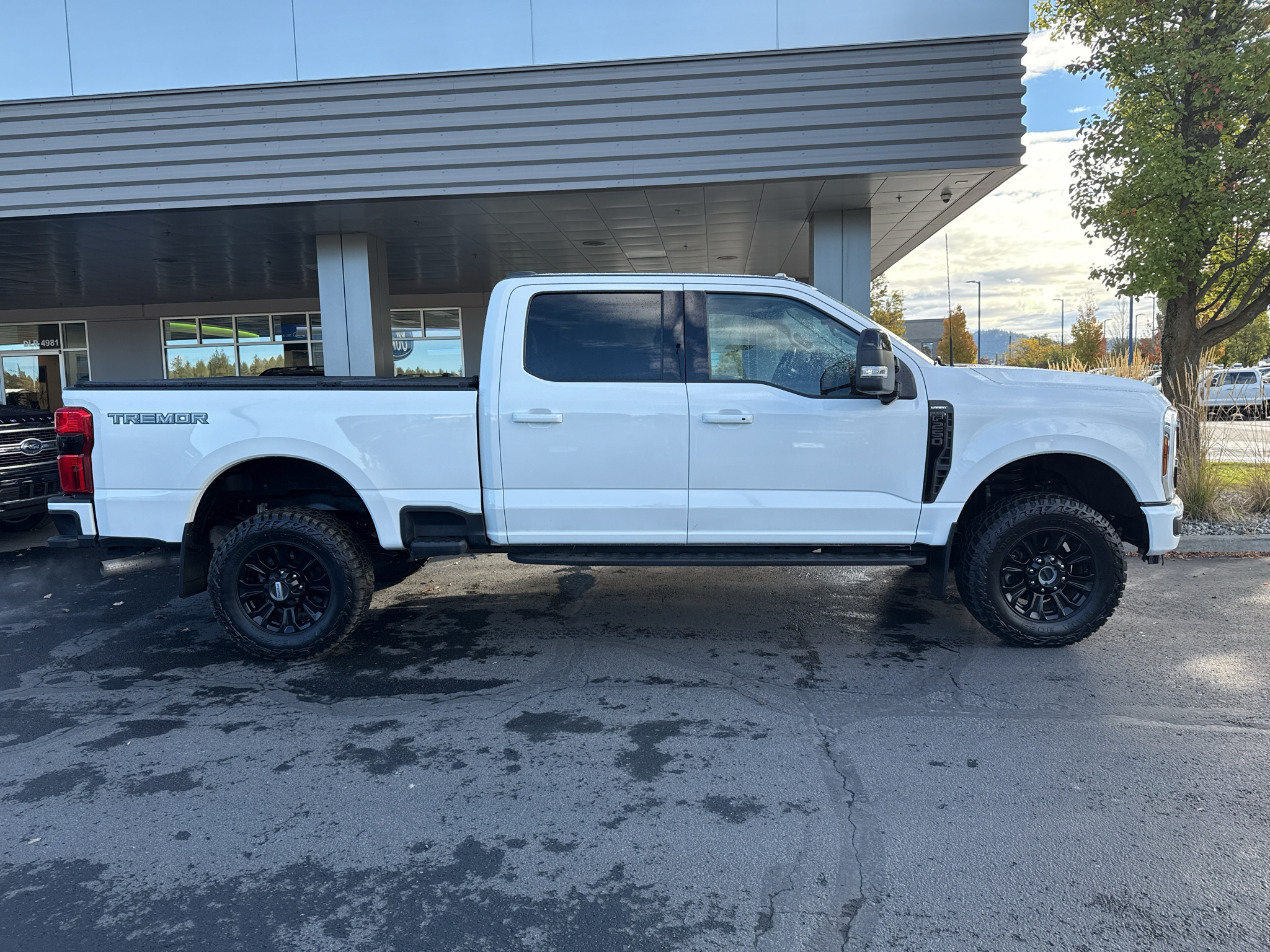 Used 2024 Ford F-250 Lariat Crew Cab