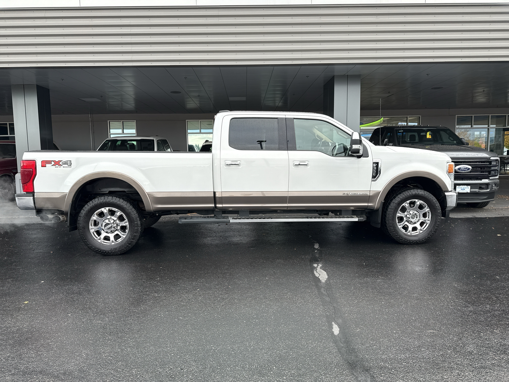 Used 2022 Ford F-350 Lariat Super Duty Crew Cab