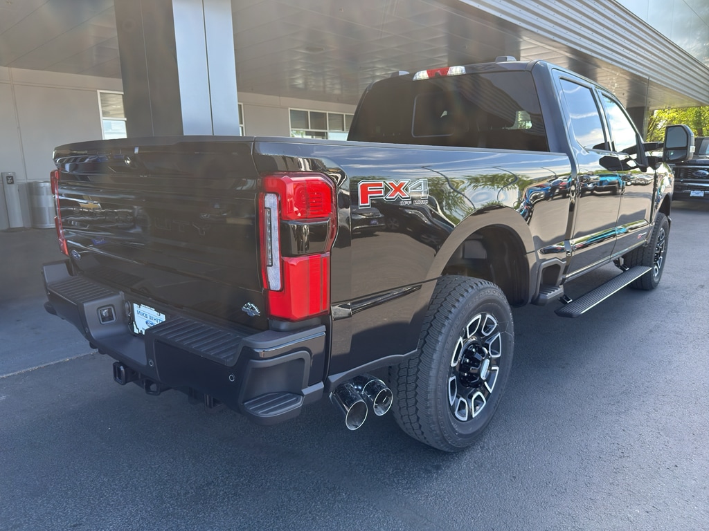 New 2026 Ford F-350 Platinum Truck Crew Cab