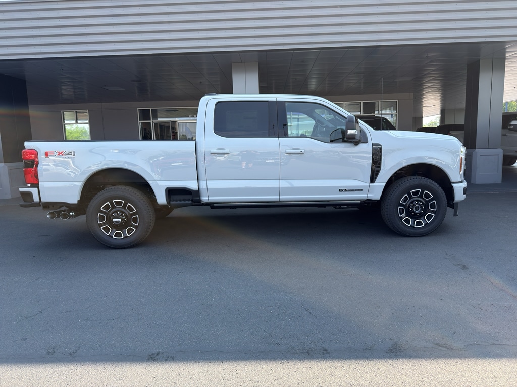 New 2026 Ford F-350 Platinum Truck Crew Cab