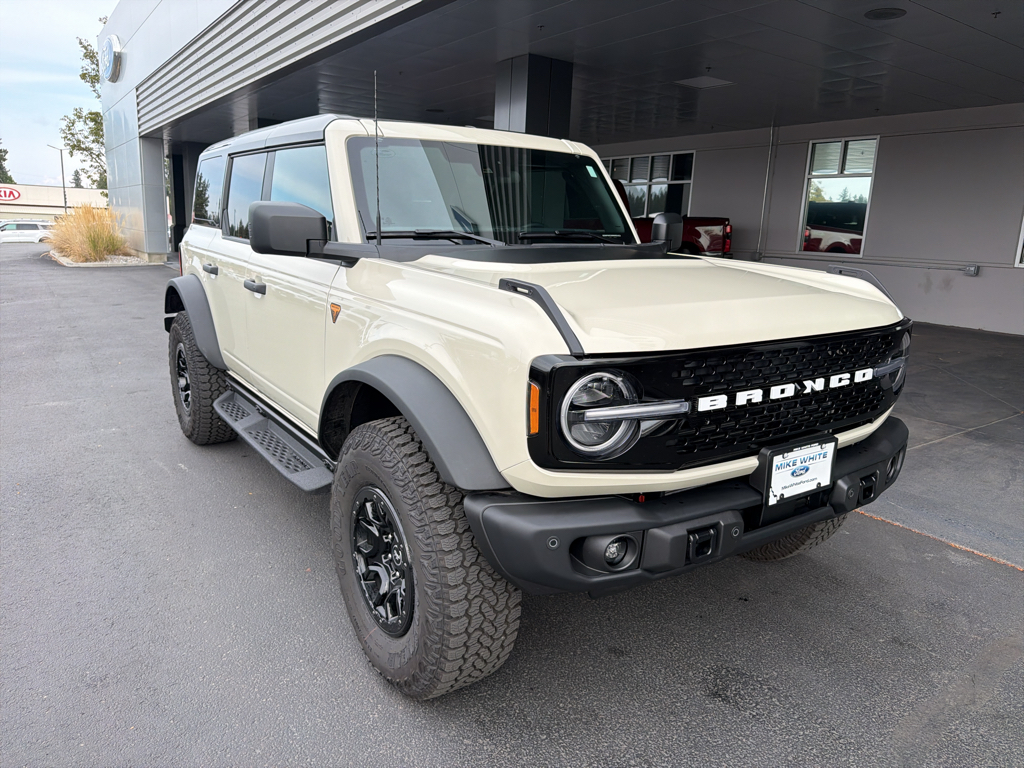 2026 Ford Bronco Badlands SUV