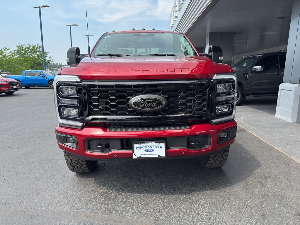 New 2026 Ford F-350 Lariat Truck Crew Cab